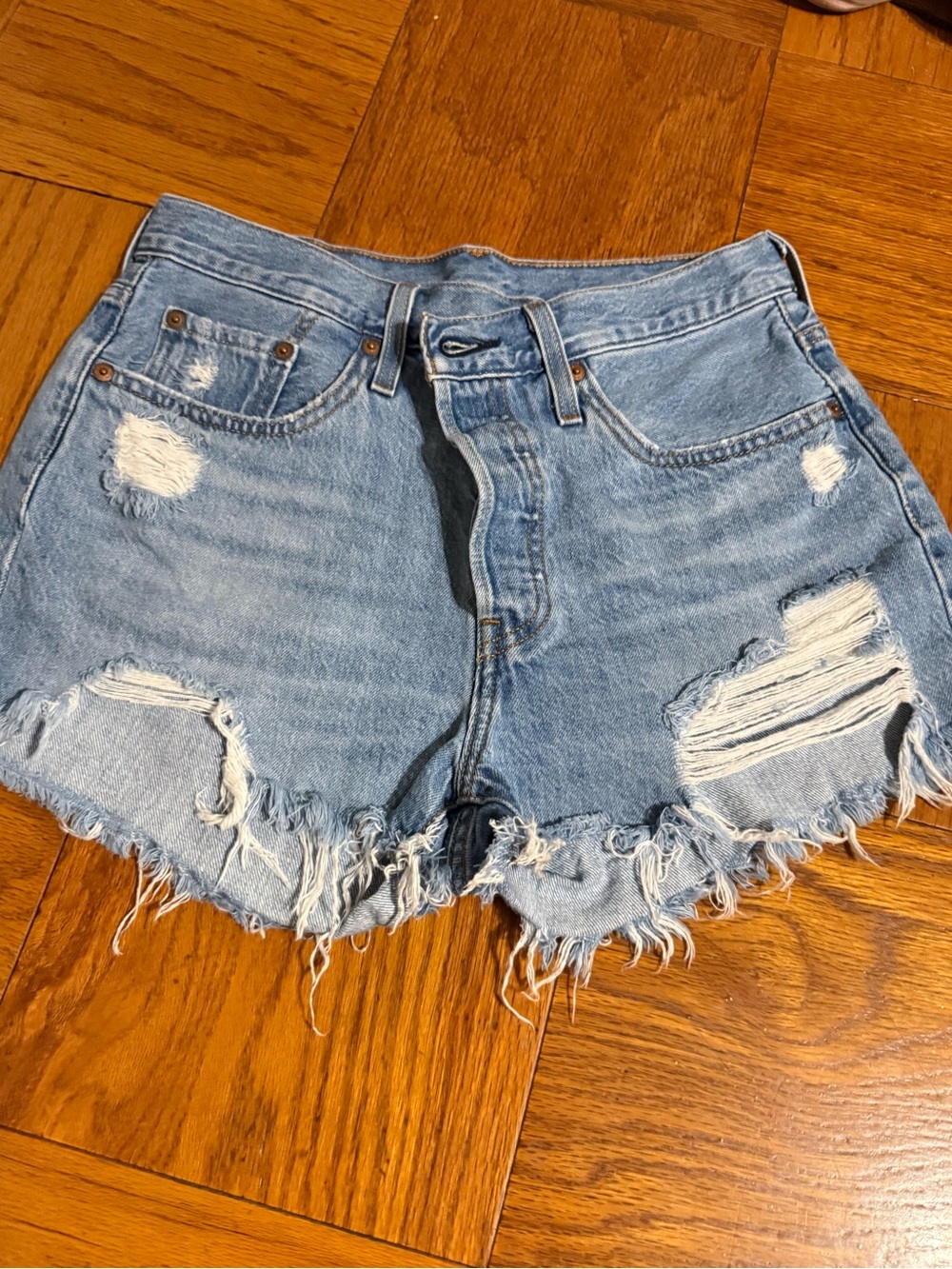 💖Super cute 💖 adorable 💖 Levi’s Strauss 💖 cut off  💖 Levi’s 💖 shorts 💖 EUC 💖 501
